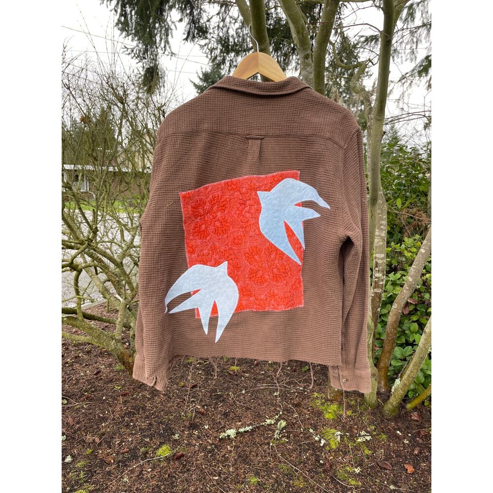 Large Upcycled Bird Shirt - Picture 6 of 6